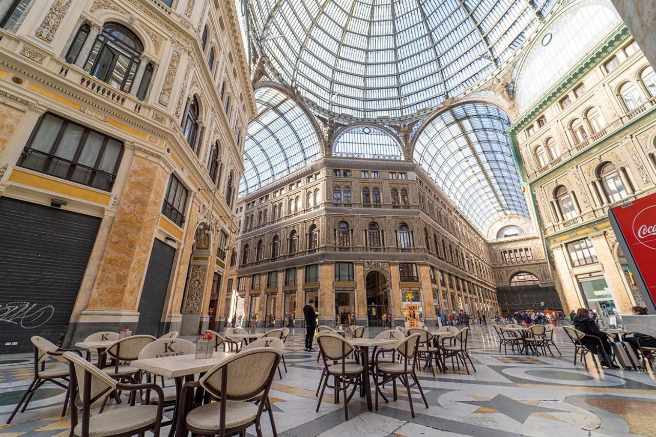 Готель Royal House Napoli Centro, By Clapa Group Екстер'єр фото