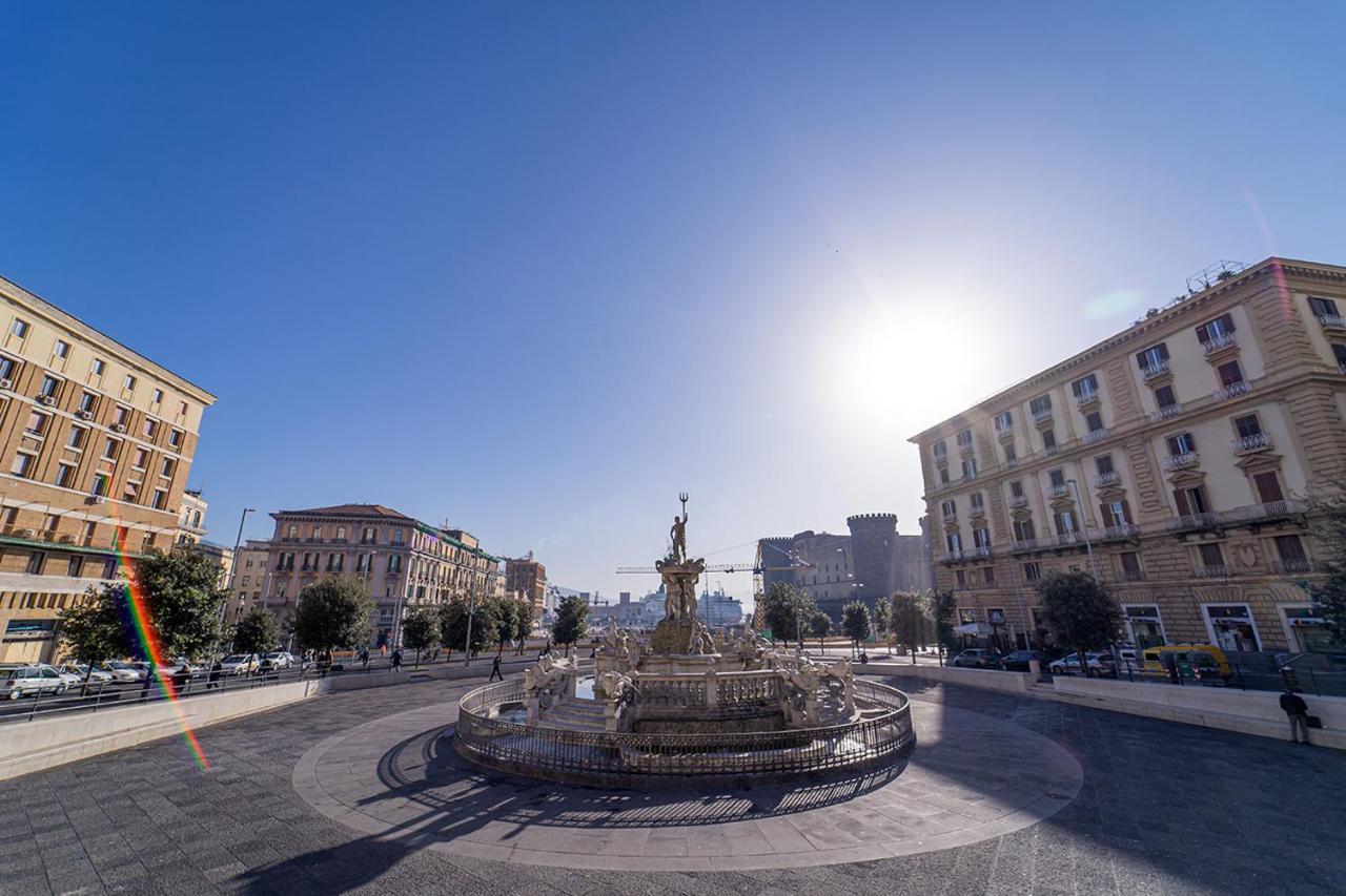 Готель Royal House Napoli Centro, By Clapa Group Екстер'єр фото