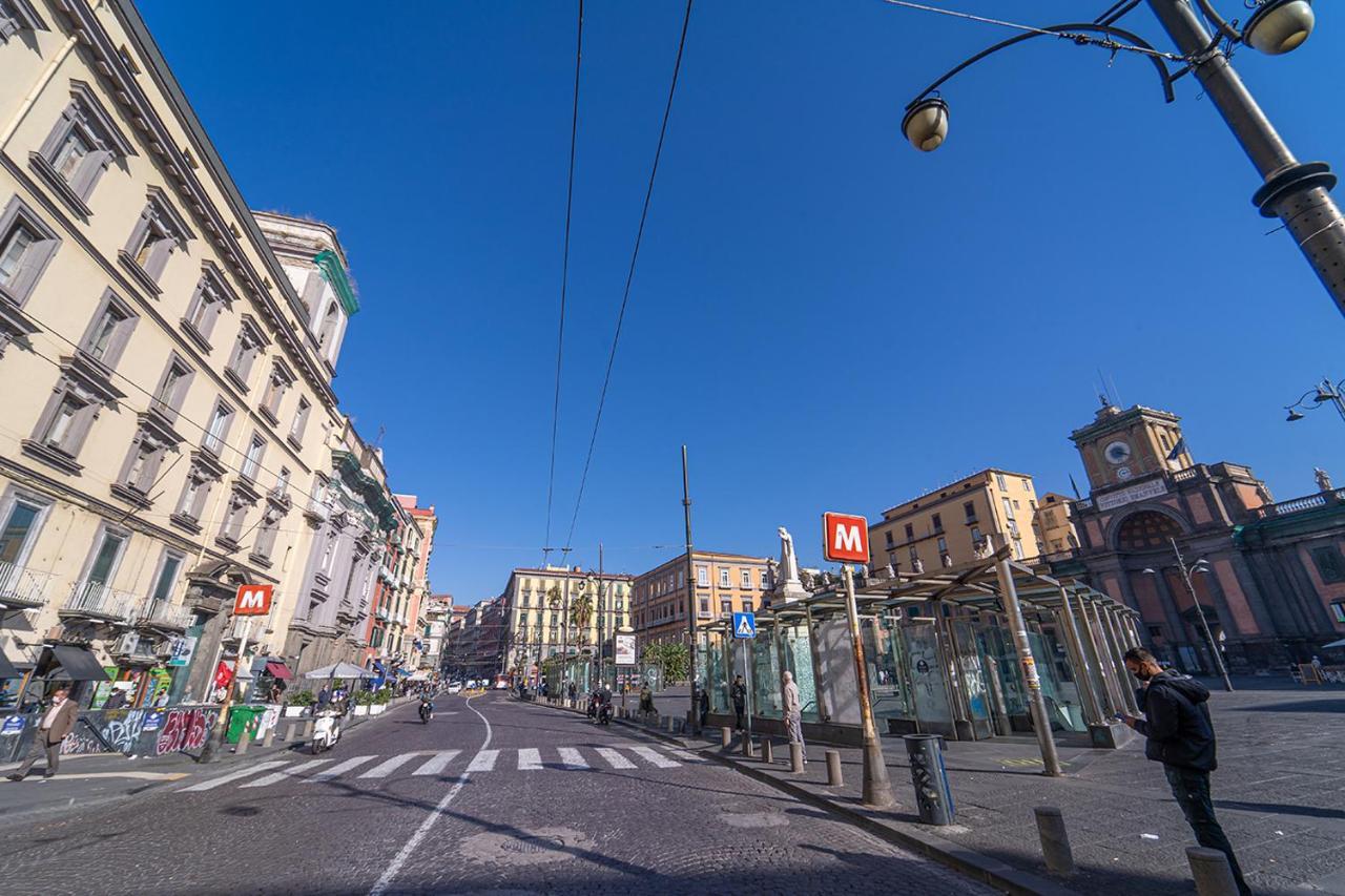 Готель Royal House Napoli Centro, By Clapa Group Екстер'єр фото