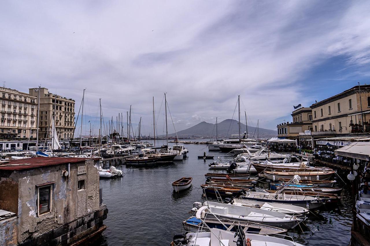 Готель Royal House Napoli Centro, By Clapa Group Екстер'єр фото