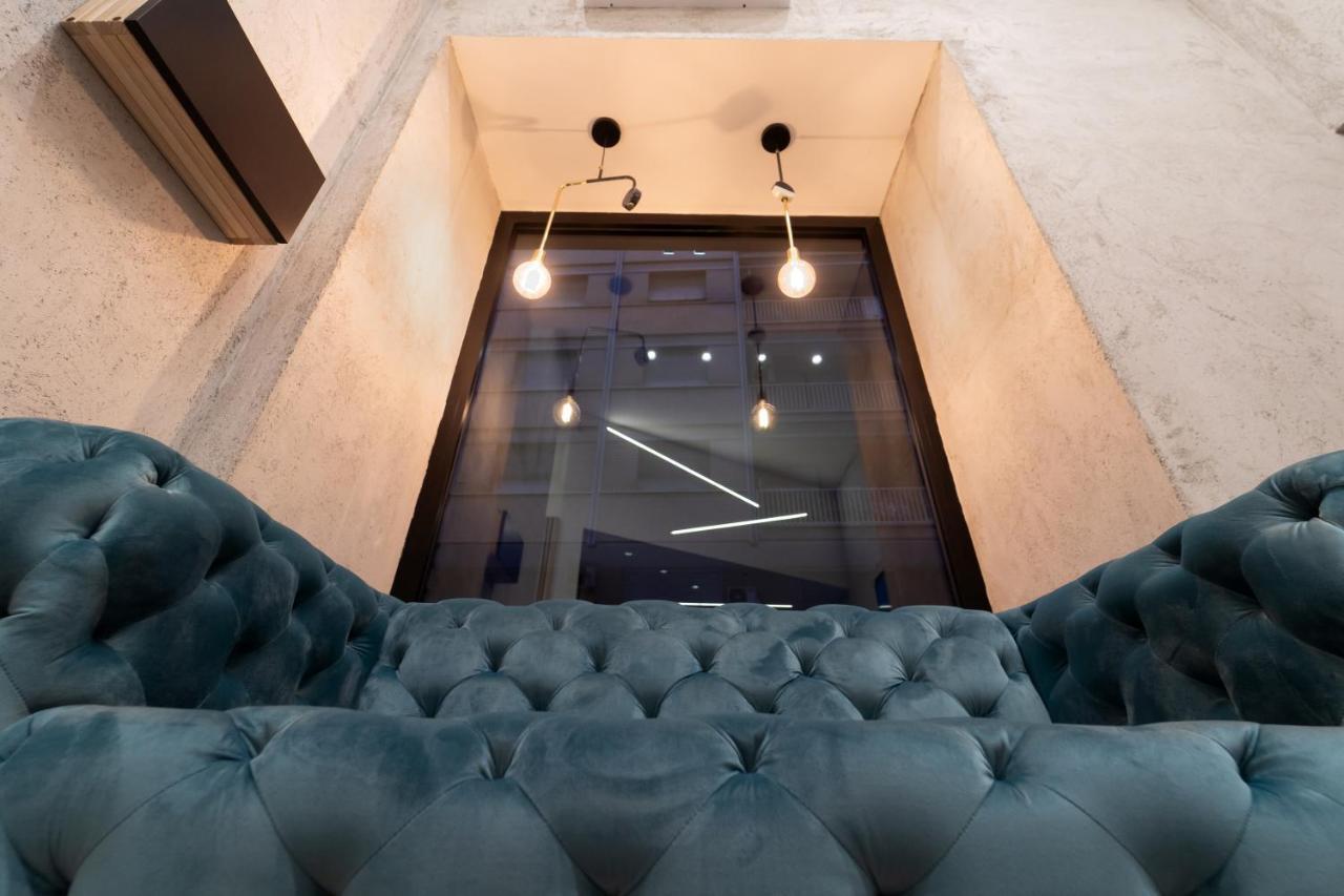 Готель Royal House Napoli Centro, By Clapa Group Екстер'єр фото